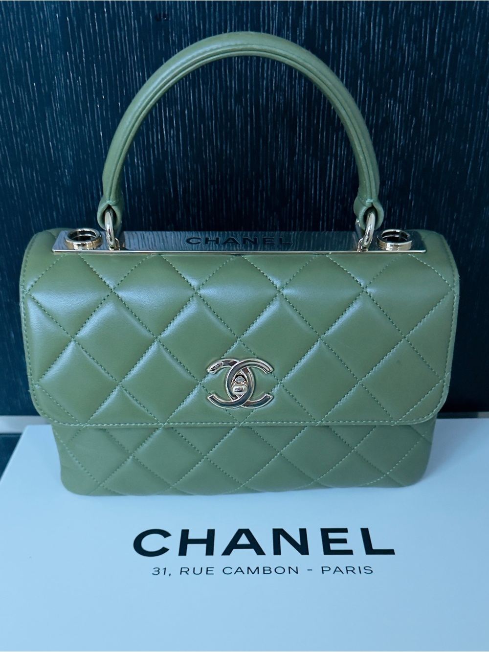 CHANEL Trendy CC Top Handle Olive Green Quilted Shoulder Bag with Gold Hardware - Picture 3 of 17